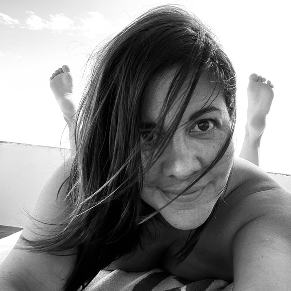 Meet your Posher, Connie - Picture 1 of 1